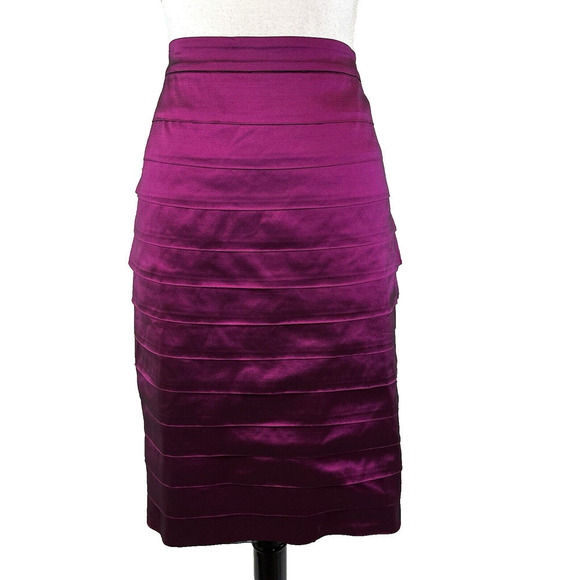 St. John Skirt sz 10 Magenta Taffeta Silk Straight Knee Wedding Cocktail Modest - Picture 1 of 10